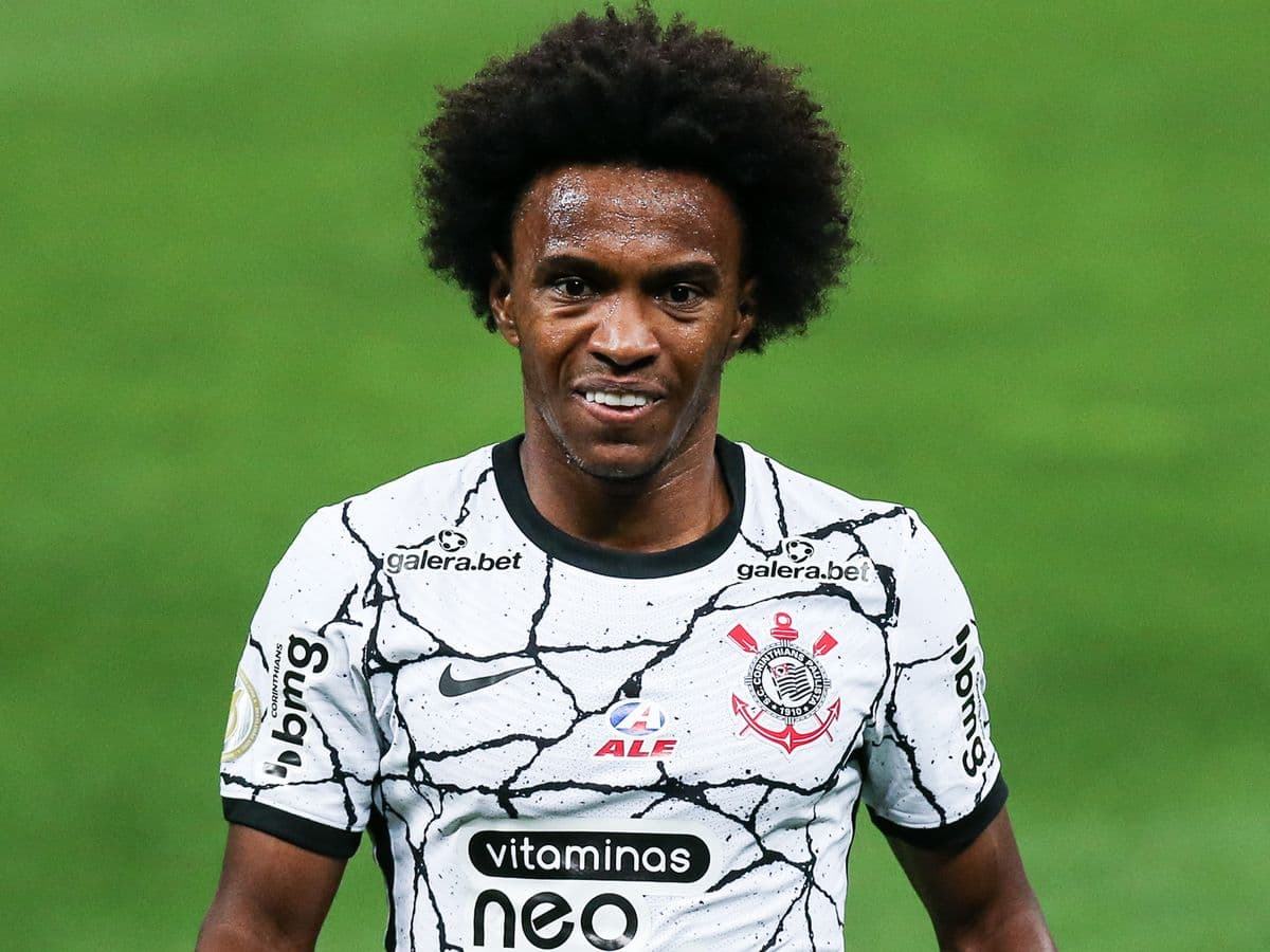 O atacante do Corinthians revelou em entrevista coletiva que espera voltar em breve à seleção brasileira. "Acho que tenho condições", disse ele sobre uma possível ligação.