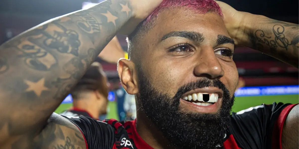 O atacante do Inter de Porto Alegre machucou o atacante do Flamengo com uma cotovelada.
