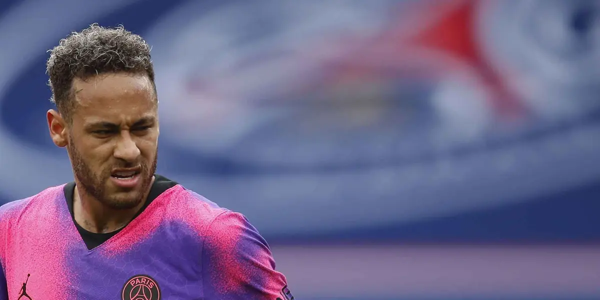 O atacante do PSG está no Brasil, com autorização do PSG, comemorando as festas e dando continuidade à recuperação do tornozelo. Você acaba de receber as chaves de sua tão esperada mansão.