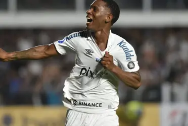 O atacante equatoriano será titular pela primeira vez em mais de dois meses. Seu último jogo entre os 11 iniciais ainda foi com Fabián Bustos