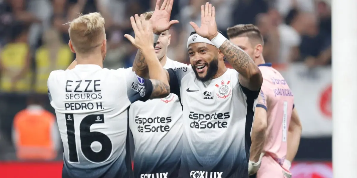 O atacante poderia deixar o clube e, necessariamente, por desempenho abaixo do esperado