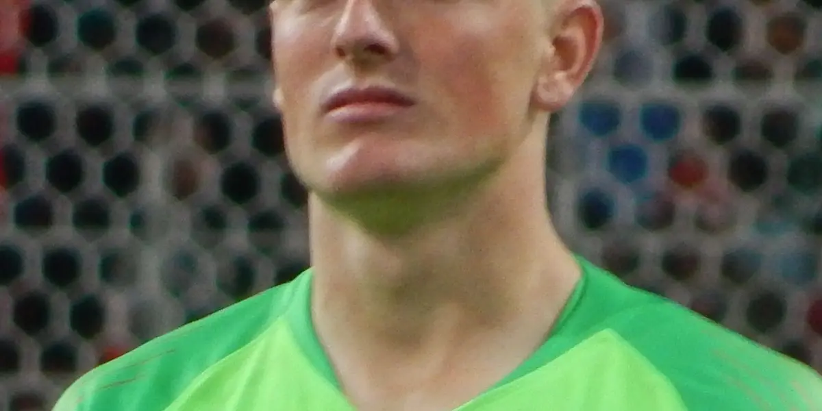 O atacante de todos os tempos da Inglaterra envia uma mensagem de apoio ao goleiro do Everton