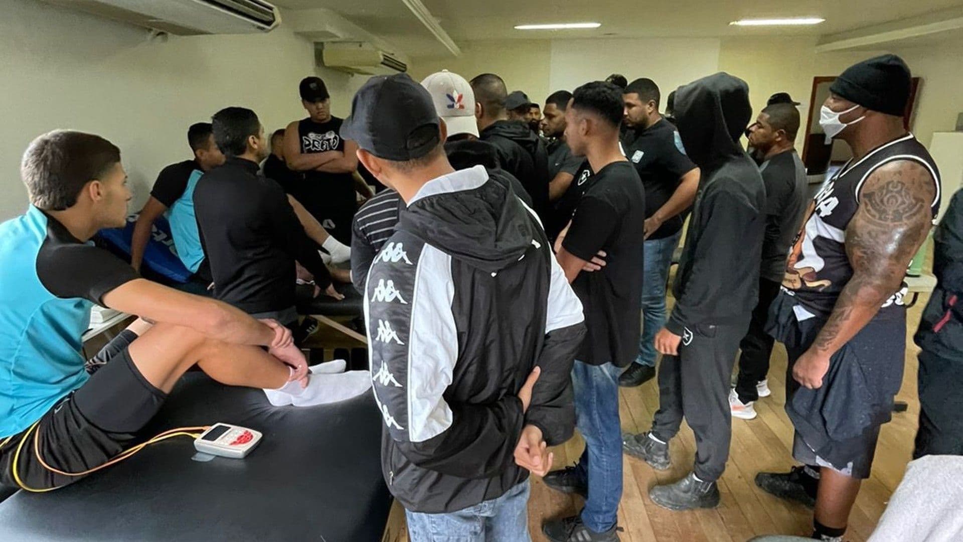 O atacante Zahavi desistiu após saber da invasão no CT Lonier