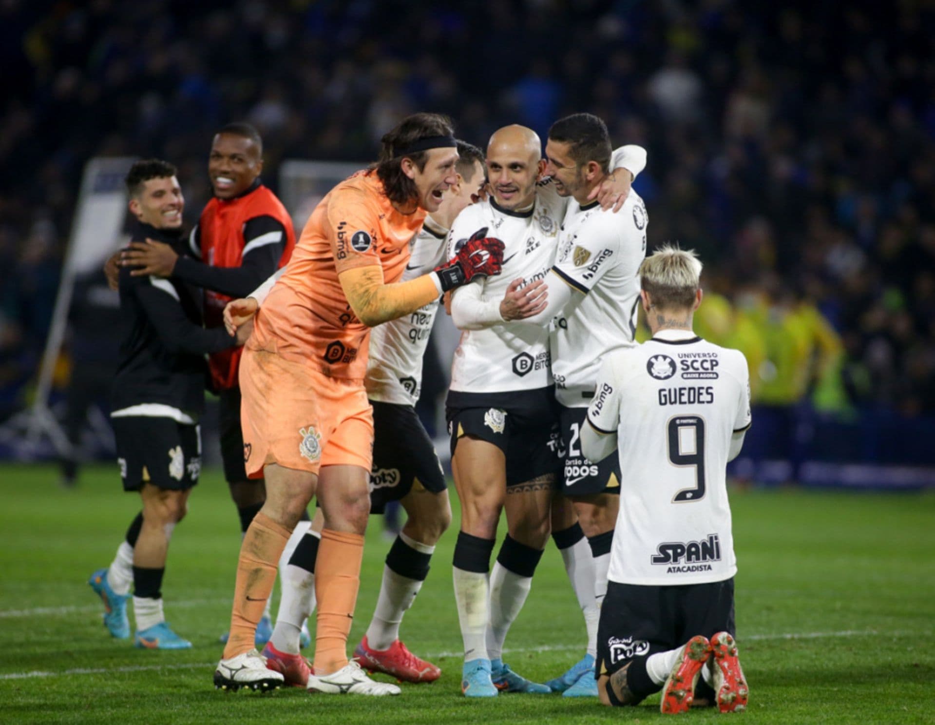 O Audi Q7 de Cássio, goleiro do Corinthians, adquirido antes de 2018, está avaliado em quase 1 milhão de reais