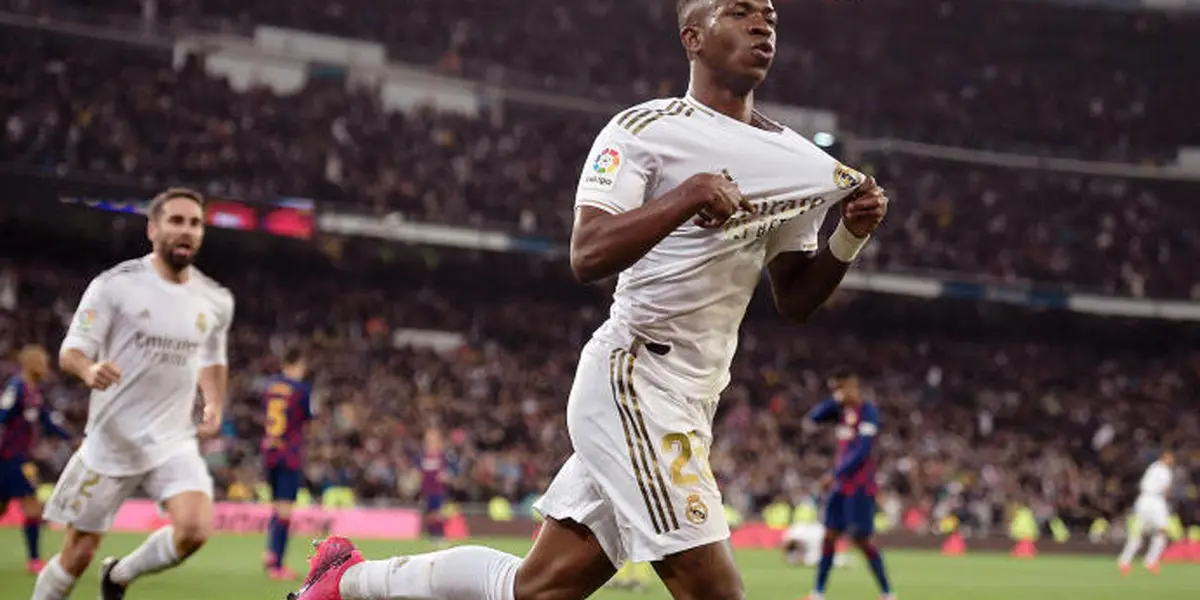 O belga sofreu gritos contra a Juventus em Turim nas semifinais da Copa da Itália