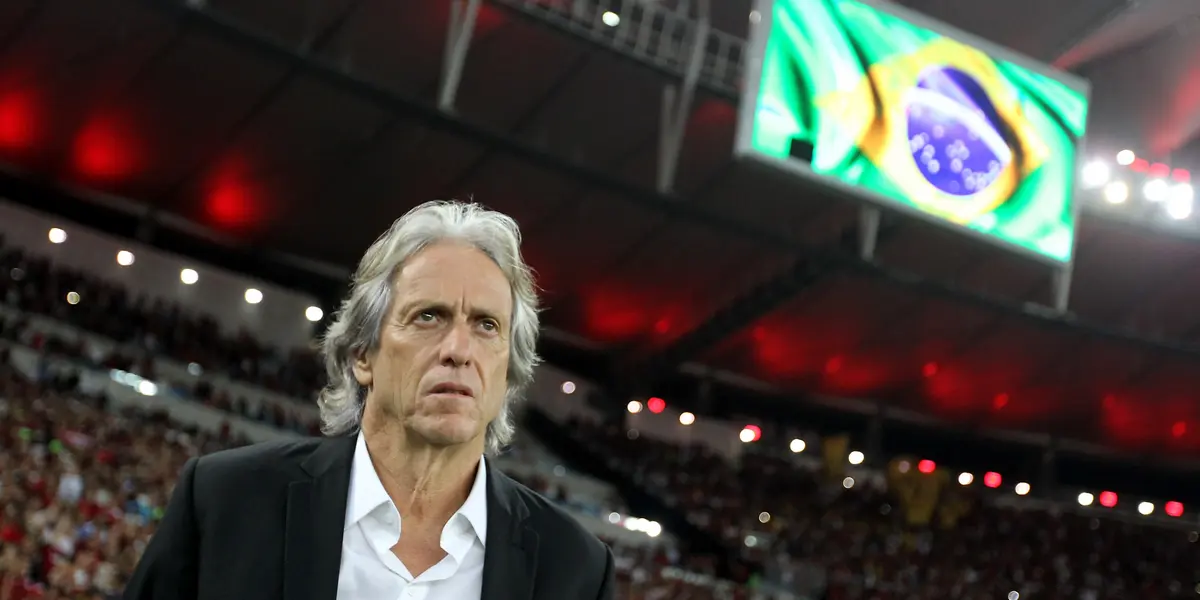 O bem-sucedido treinador português estava entre as opções que foram tratadas pela Seleção Chilena, mas rejeitou a oferta.