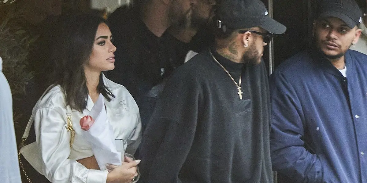 O casal Neymar e Bruna Biancardi veio ao Rio de Janeiro, após a lesão do craque pelo Paris Saint-Germain. Agora, o que fizeram chocou todos