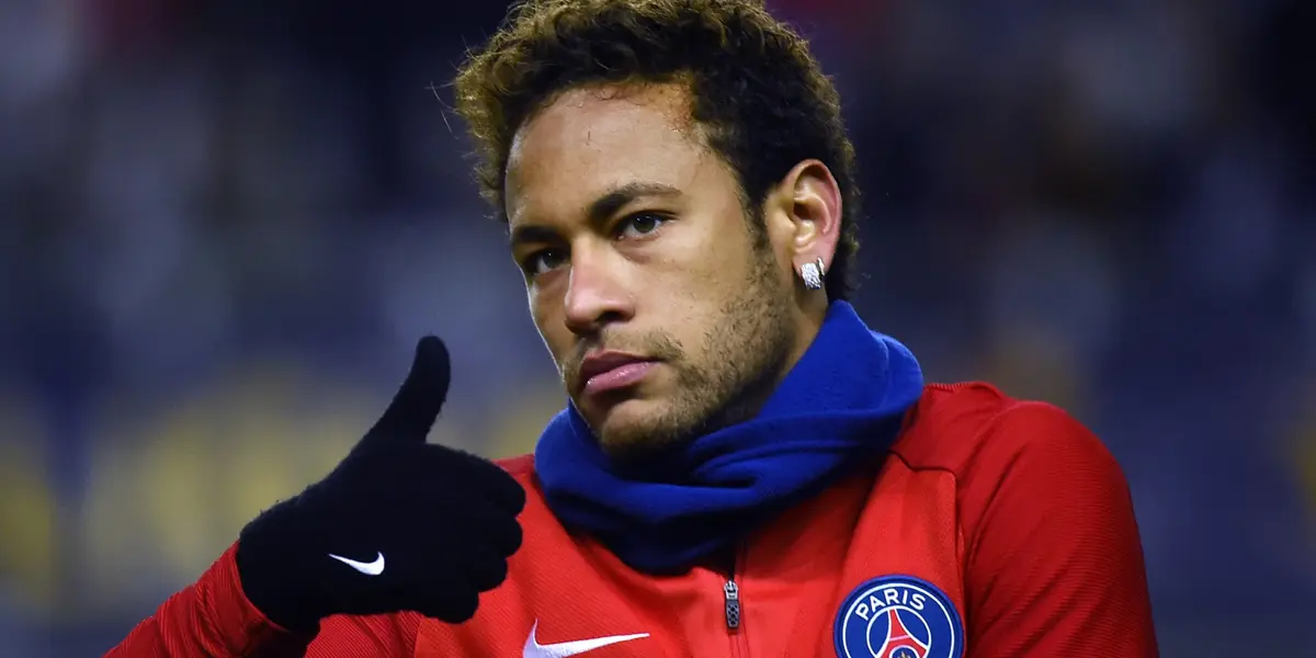 O clube está disposto a ouvir ofertas pelo brasileiro, mas com um problema com o salário do jogador.