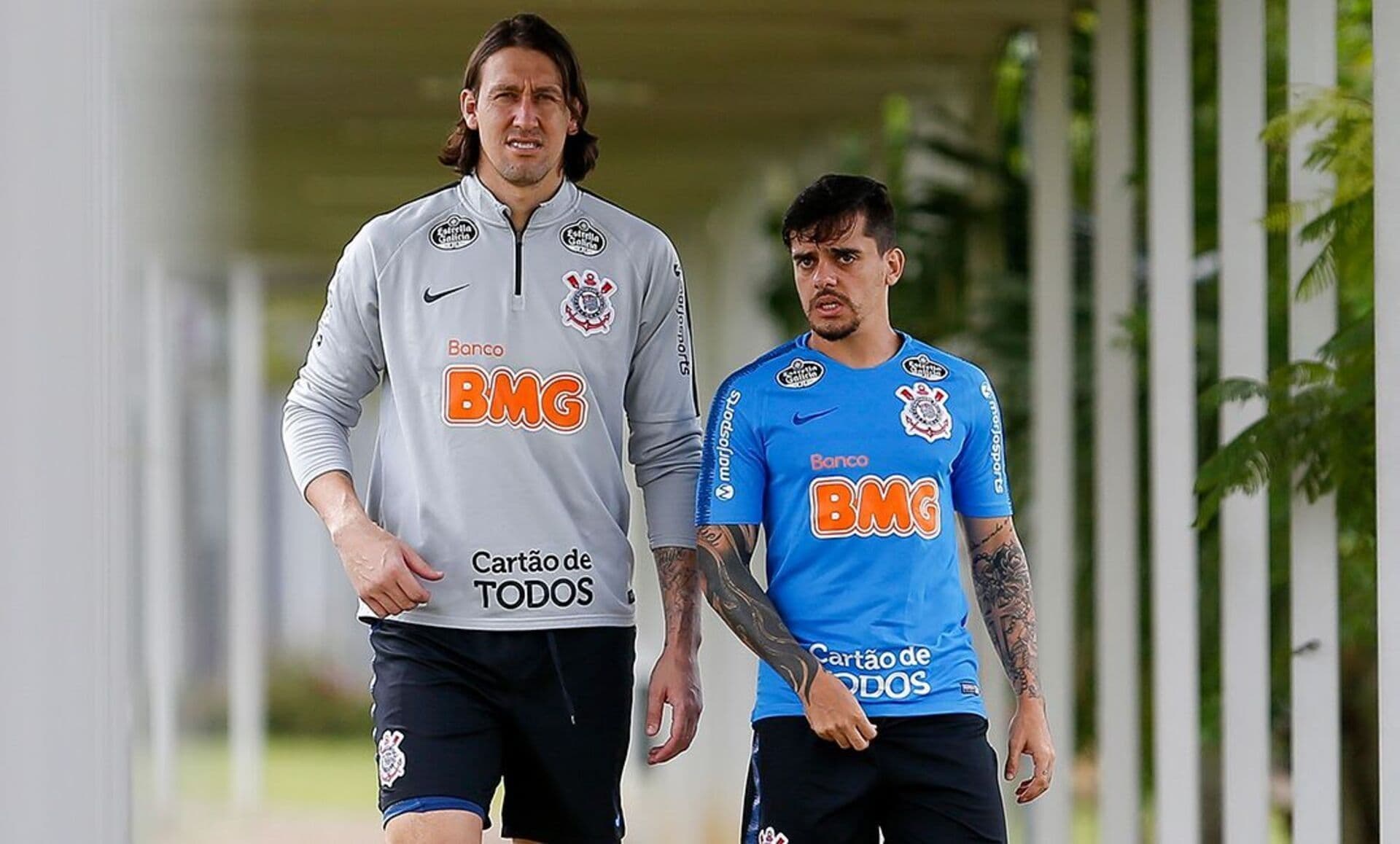O Corinthians é um dos clubes mais populares do Brasil, e é normal que os jogadores ganhem bastante dinheiro