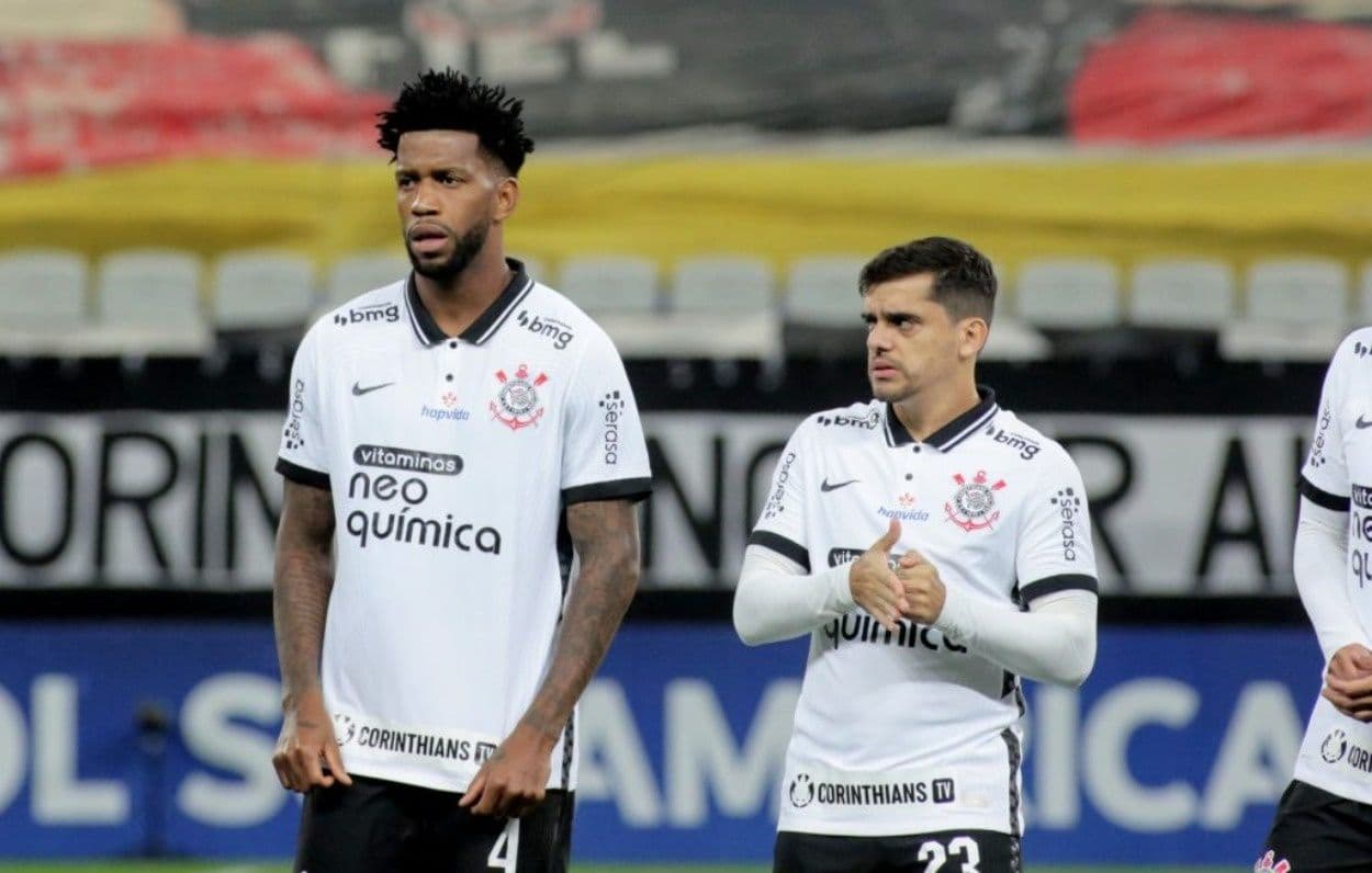 O Corinthians está próximo de acertar a contratação do zagueiro Lucas Veríssimo, atualmente no Benfica, para a janela de transferências