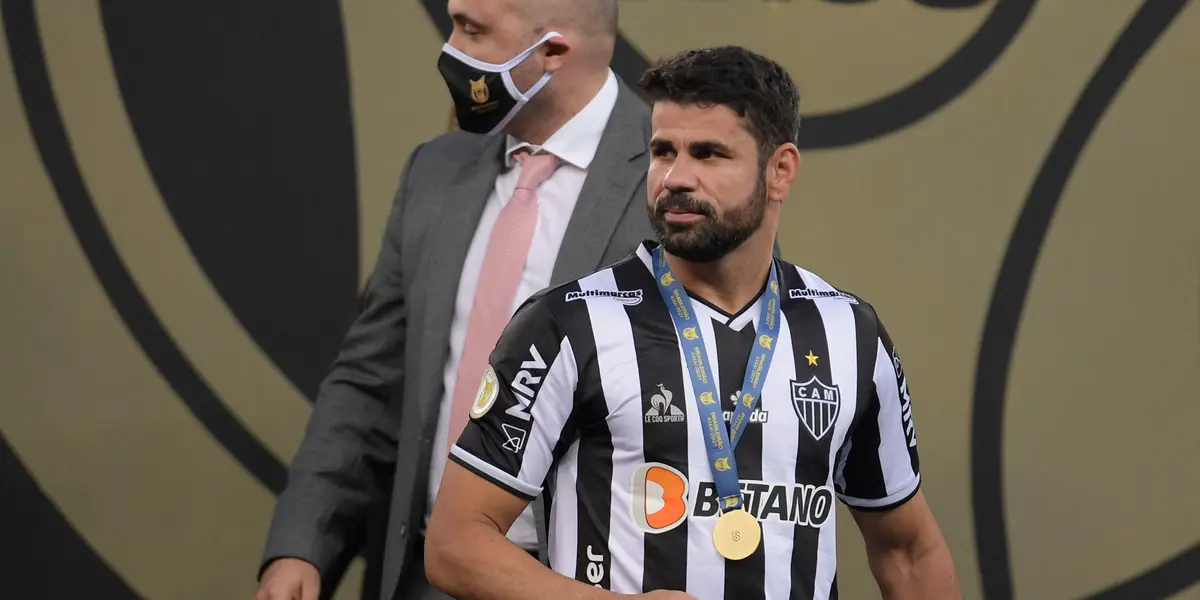 O Corinthians, que busca um '9', tem Diego Costa na agenda, que também embaralha ofertas de Elche e Eibar