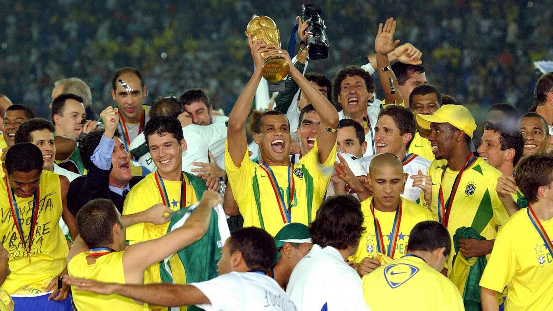 O ex-jogador de futebol Marcos Evangelista de Morais, mais conhecido como Cafú, veio ao público negar qualquer envolvimento