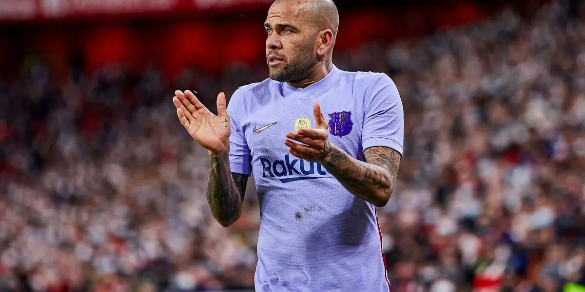 O extremo brasileiro despede-se do clube após um regresso que já dura um ano: "Chegou a hora da nossa despedida".