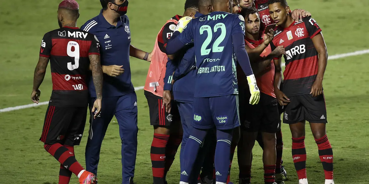 O Flamengo vive uma crise no futebol