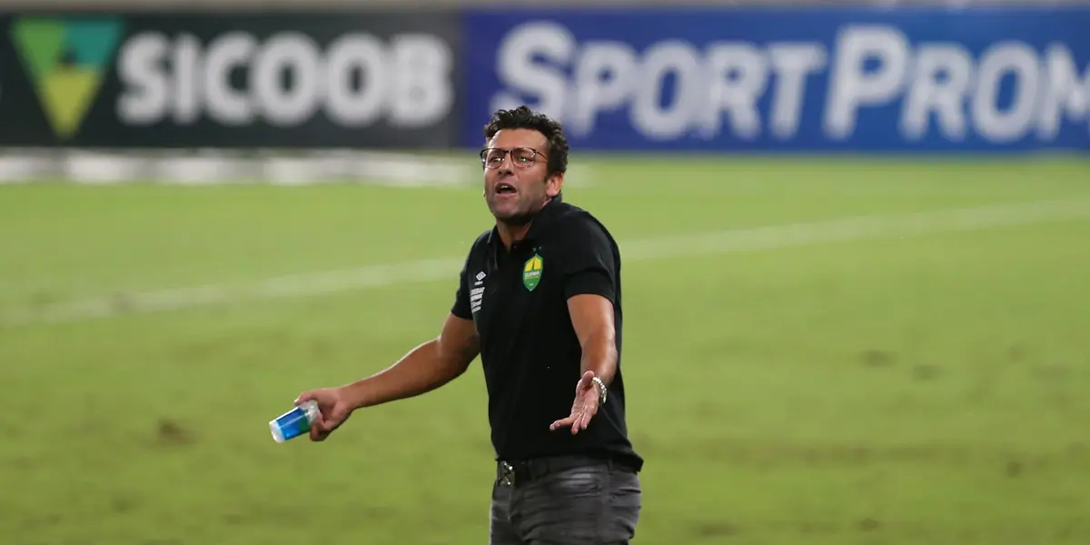 O futebol brasileiro está impressionado com o que aconteceu com Alberto Valentim no Brasileirão