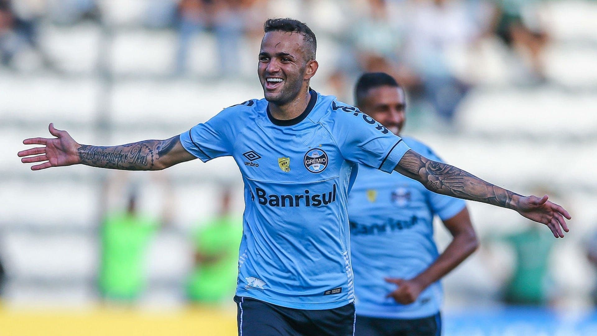 O futuro do meia Luan, ex-Grêmio, segue indefinido