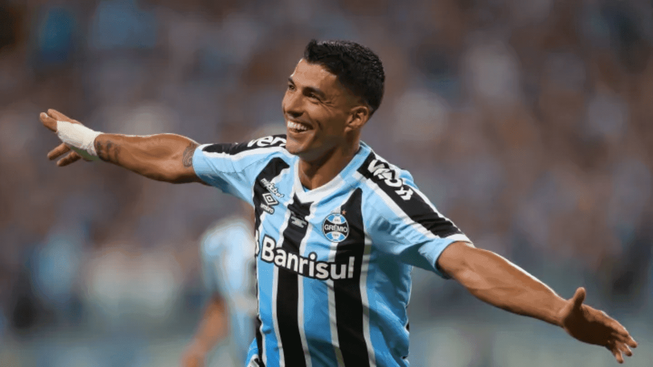 O Grêmio conquistou uma vitória incontestável no Gre-Nal 439, estabelecendo-se como o time dominante desde o início do jogo