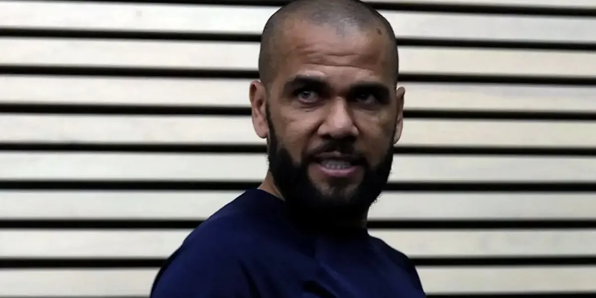 O jogador brasileiro Daniel Alves vem passando por momentos difíceis em Barcelona, na Espanha
