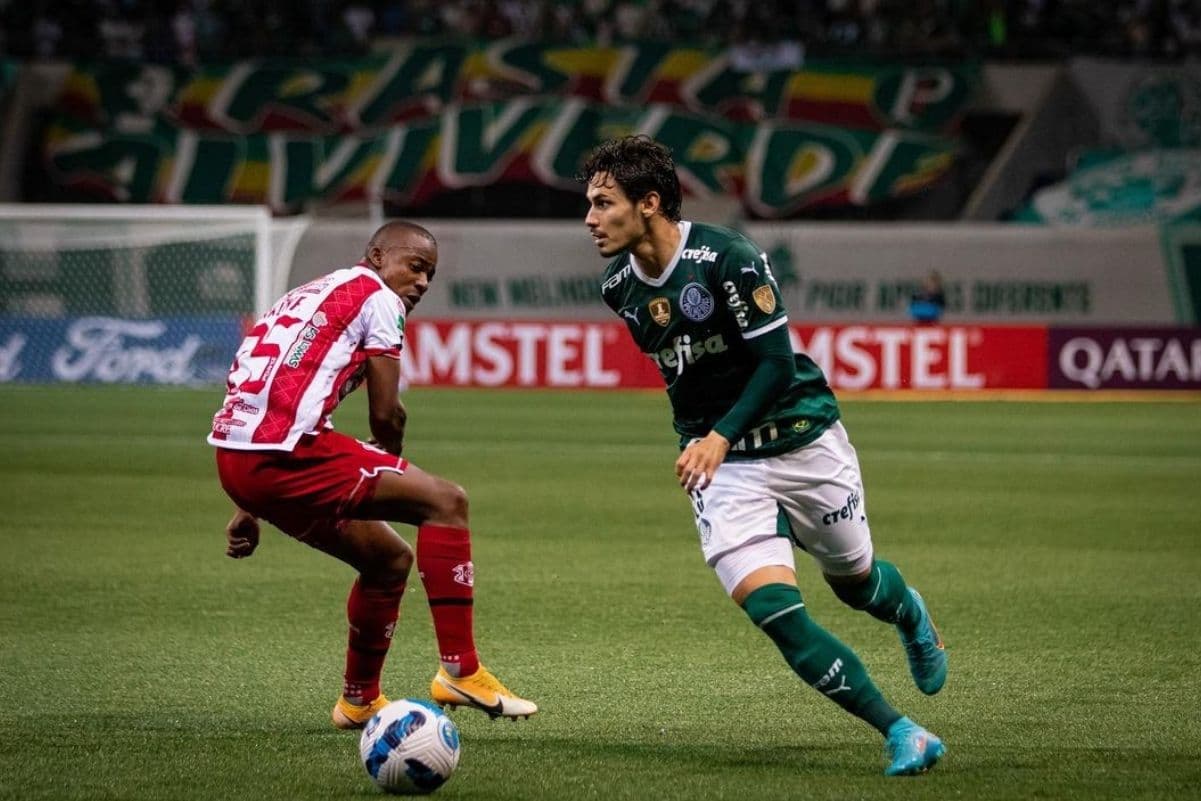 O jogador do Petrolero que vale milhões e seria um bom reforço para o Verdão
