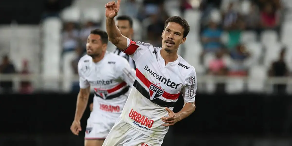 O jogador teve contrato rescindido com o São Paulo  