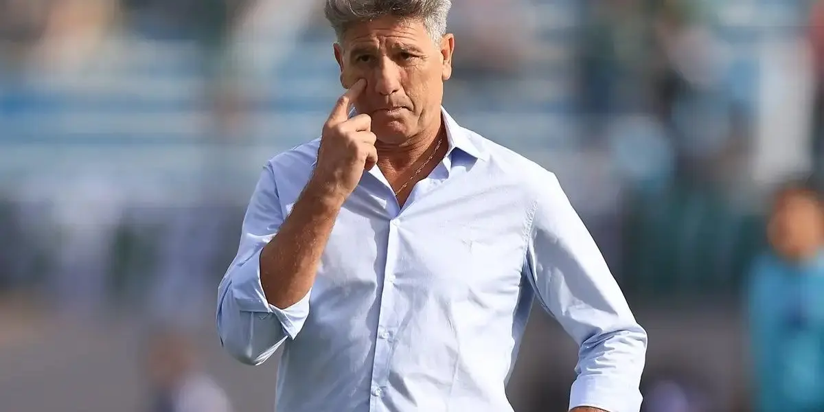 O jogo entre Grêmio e São Luiz pelo Campeonato Gaúcho de 2023 estava no segundo tempo quando o técnico Renato Gaúcho se indispôs com a torcida gremista