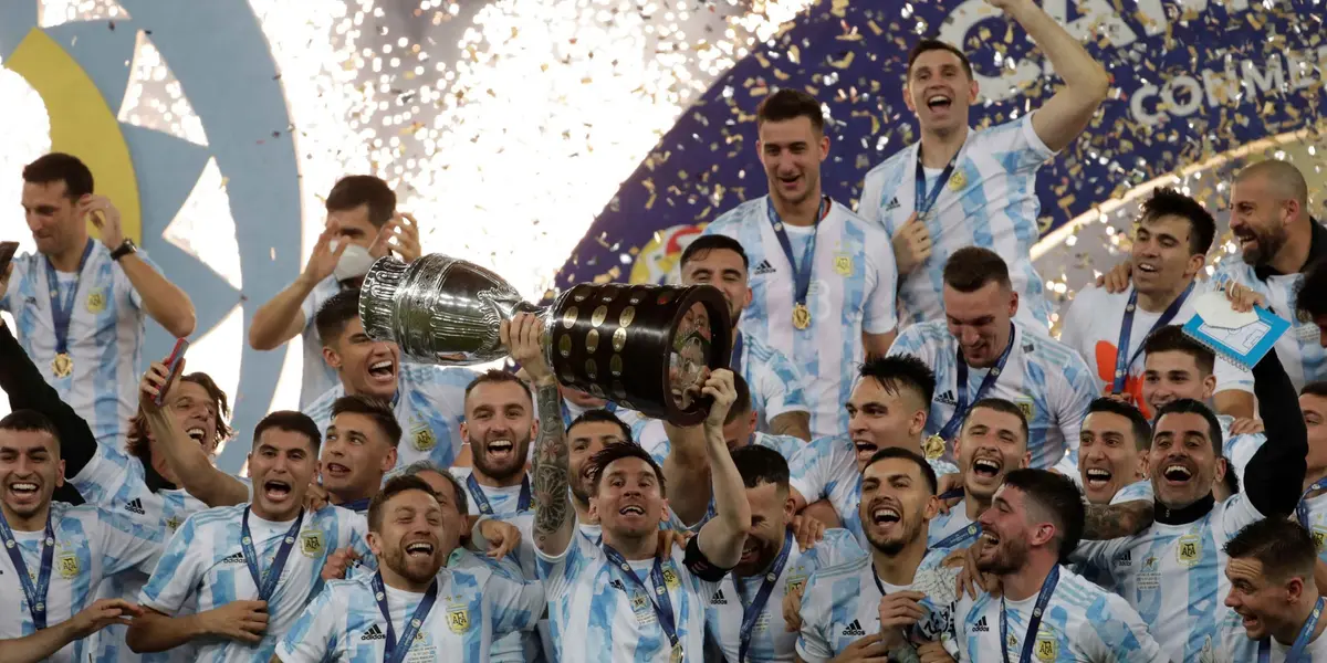 O meio-campista brasileiro garantiu que Messi e companhia só jogaram "pela bola" durante todo o jogo, mas reconheceu que os argentinos foram eficazes. "Eles estão de parabéns"