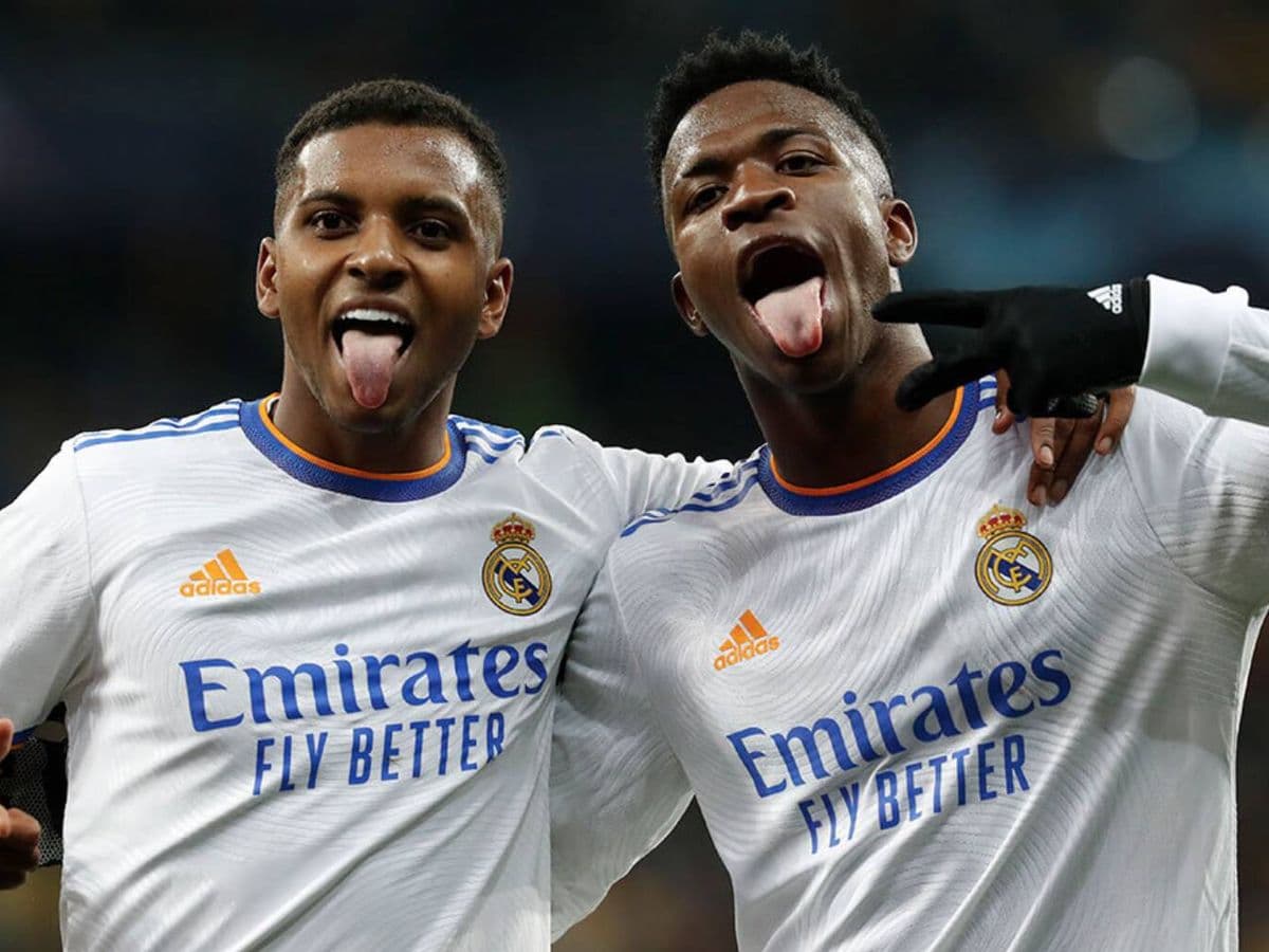 O novo herói do Bernabéu havia chegado a um acordo com o Barcelona em 2017, mas a 'obsessão' de Florentino Pérez em encontrar o 'novo' Neymar o levou a repetir a operação de Vinicius. Foi assim que foi administrado.
