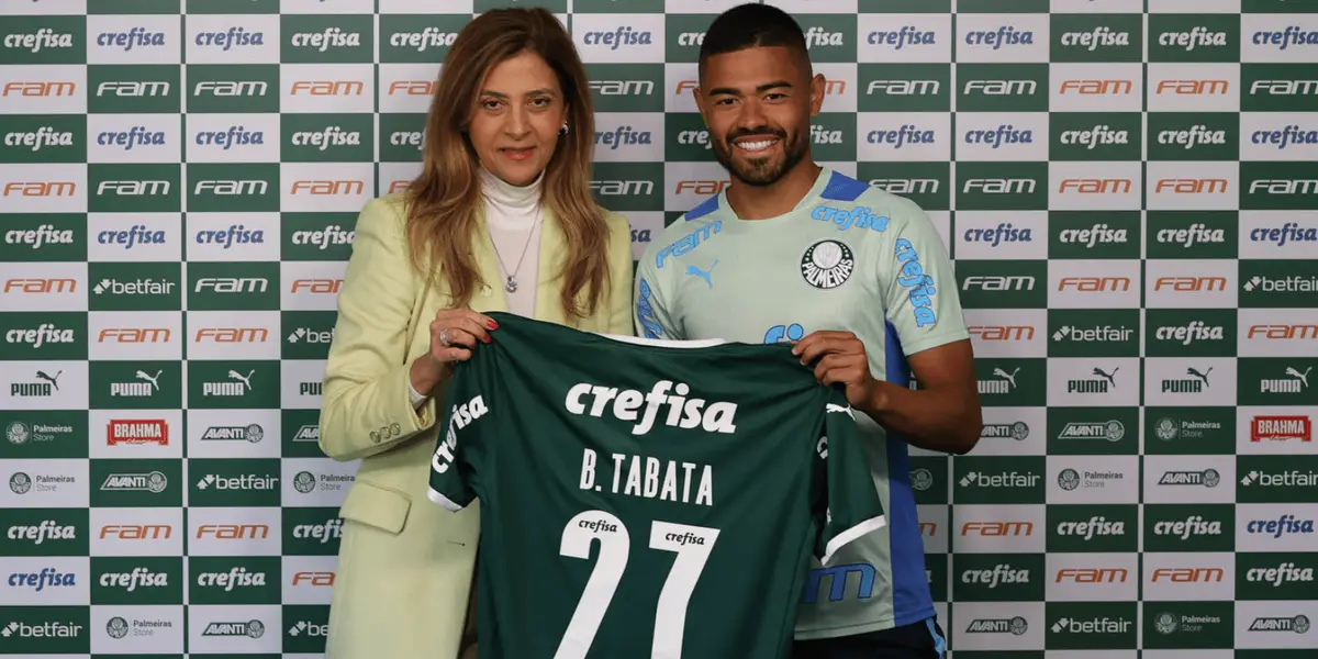 O Palmeiras está em busca de reforços para o meio de campo e tem como alvo principal o jogador Claudinho, que atualmente