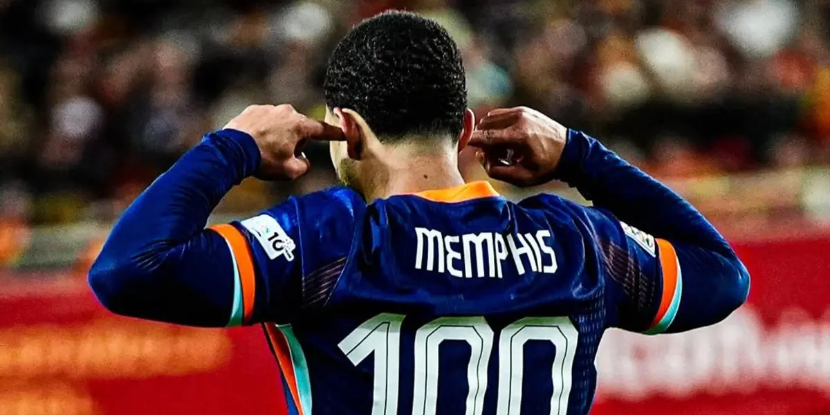 O prêmio que Memphis Depay recebe (Foto: Holanda)