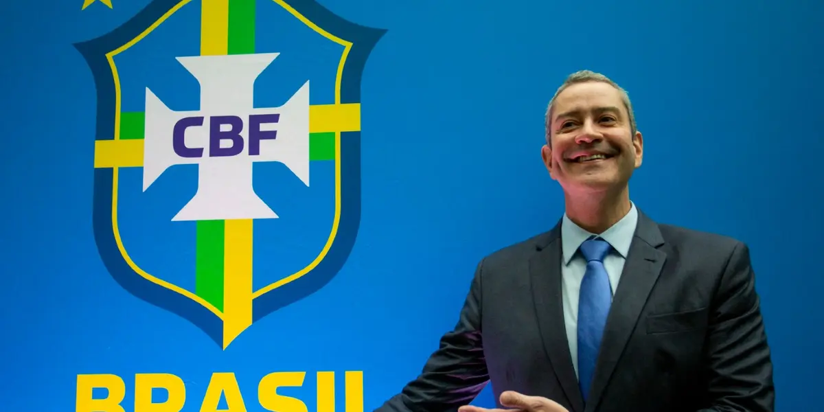 O presidente da Confederação Brasileira de Futebol, Rogério Caboclo, deixa o cargo por 30 dias por pressão dos jogadores em relação à confusão da Copa América