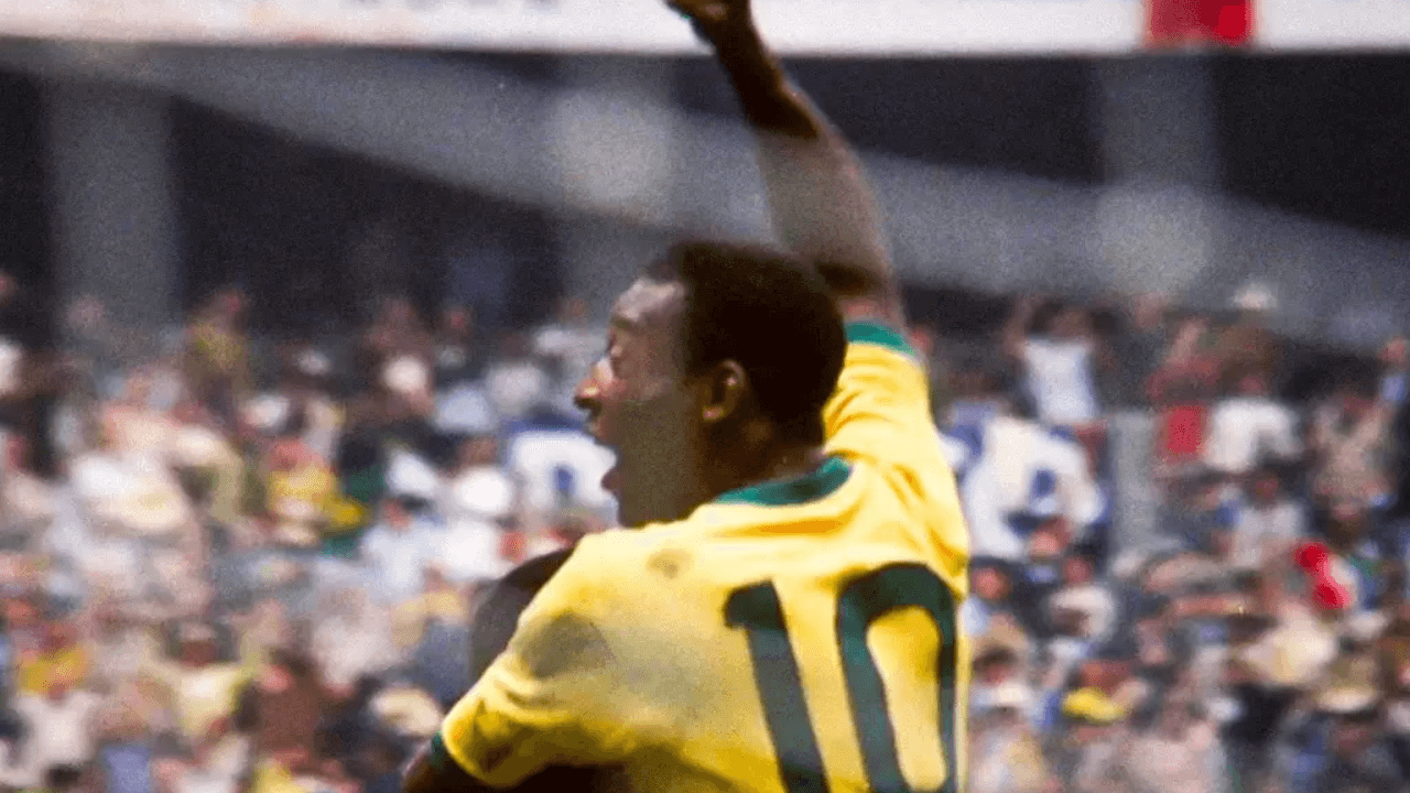 O Rei do Futebol nos deixou aos 82 anos, e com inúmeros recordes no esporte