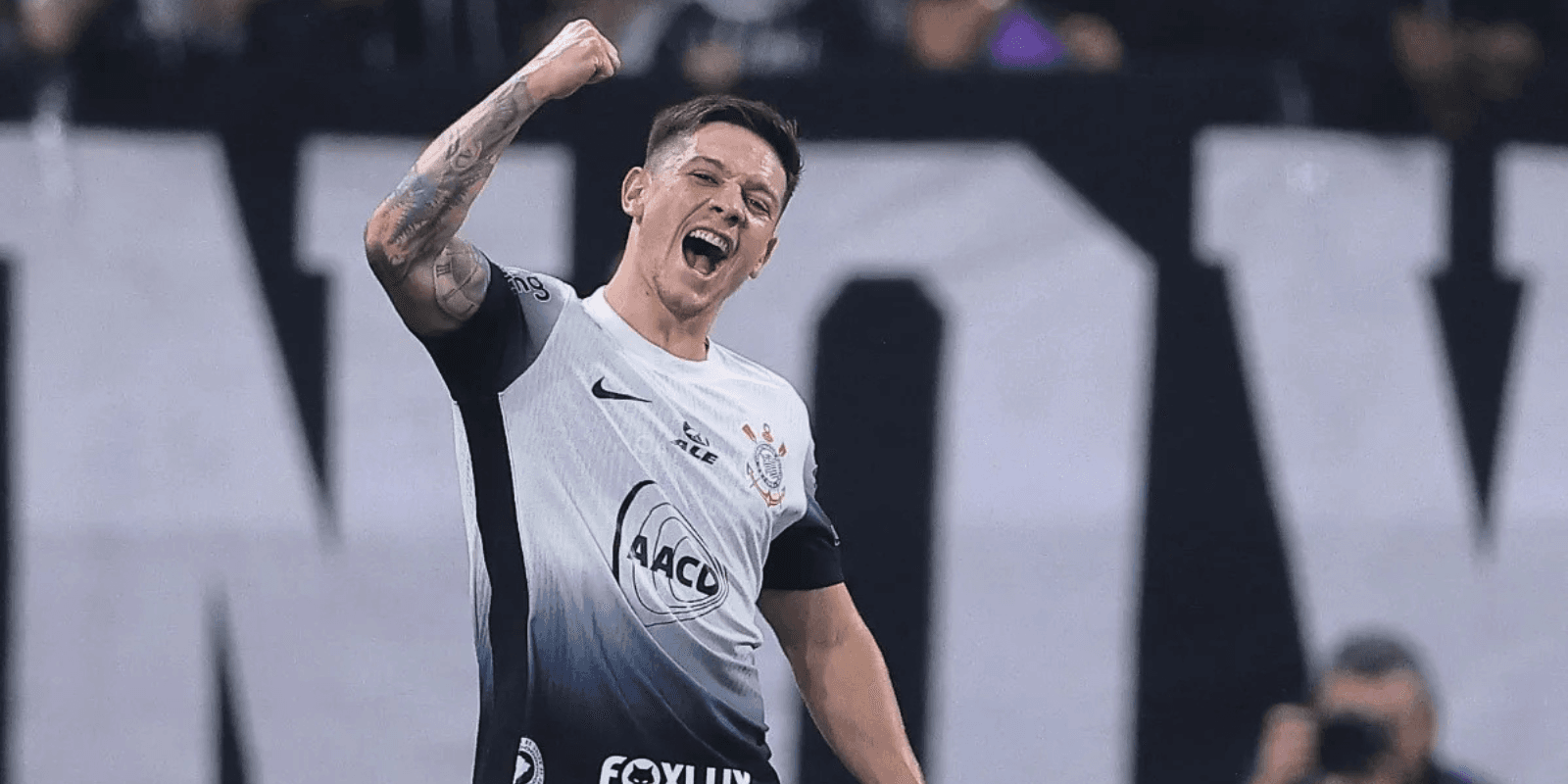 O rotulo que Rodrigo Garro recebe de jornalista (Foto: Corinthians)