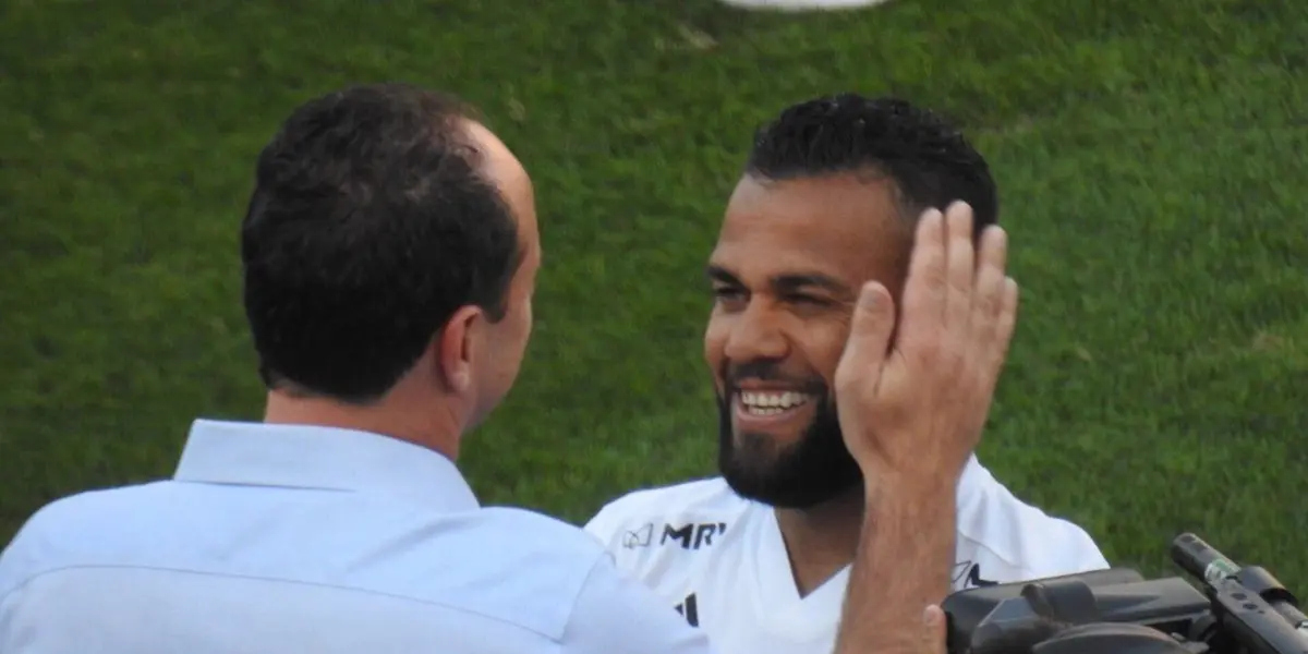 O São Paulo Futebol Clube desembolsará uma multa de R$ 2,1 milhões pela demissão do técnico Rogério Ceni, em abril de 2023