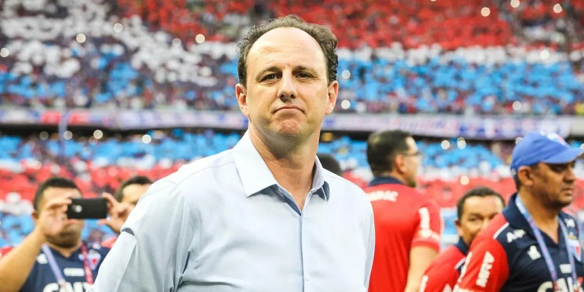 O São Paulo, um dos maiores clubes de futebol do Brasil, vem sendo alvo de críticas por parte da sua torcida, agora busca um técnico novo