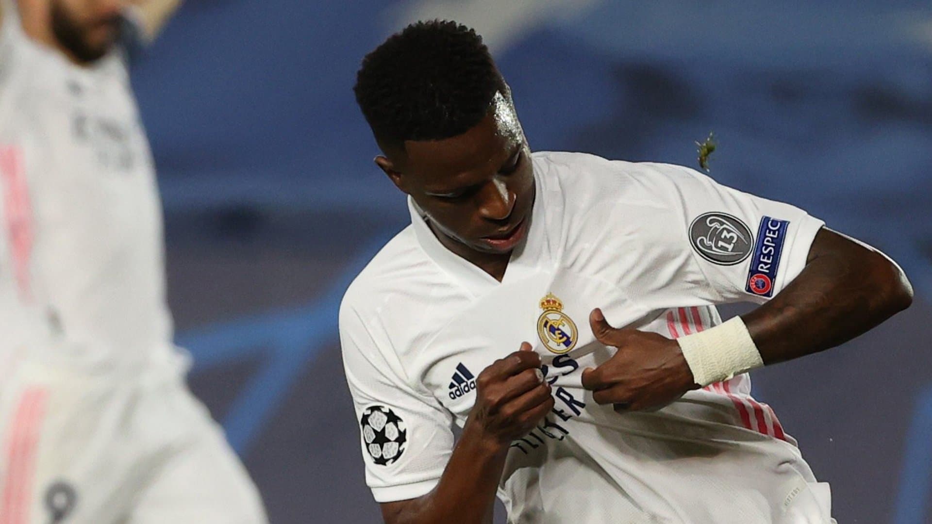 O técnico do Barcelona sabe que o brasileiro é uma das armas mais perigosas do Real Madrid, por isso, colocará um jogador para detê-lo na Supercopa.