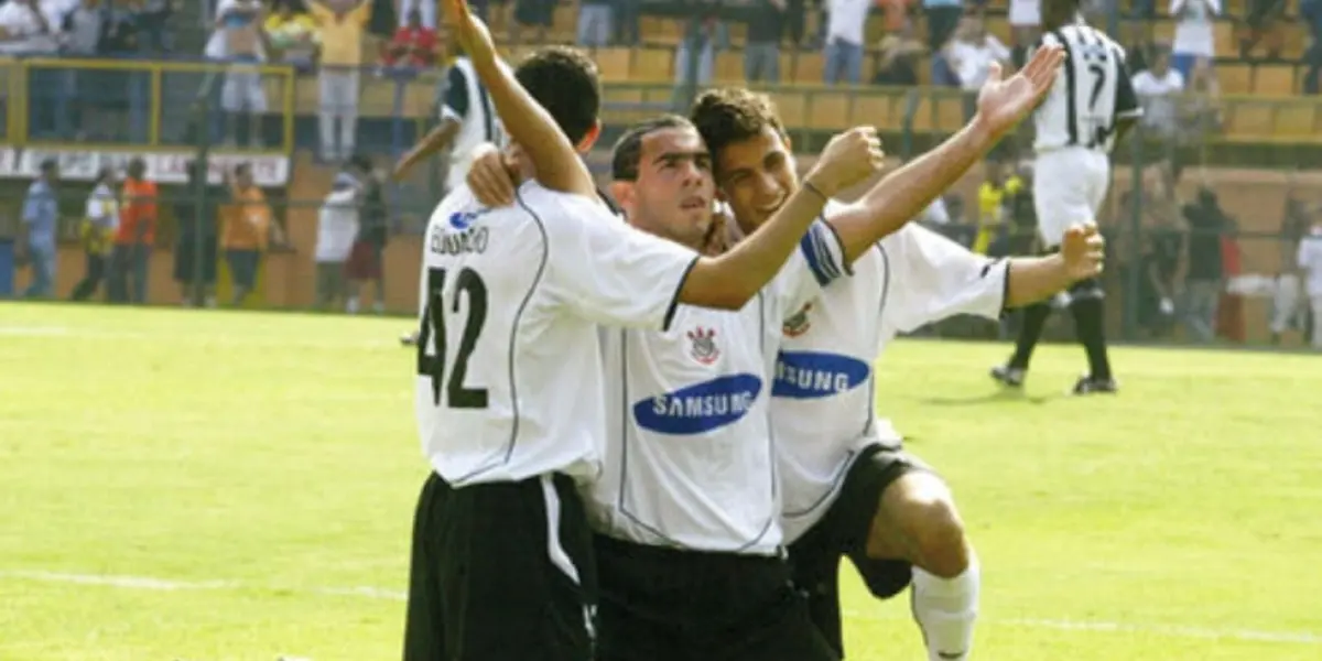 O técnico Márcio Bittencourt, responsável por colocar o Corinthians na briga pelo título brasileiro de 2005, não treina uma equipe