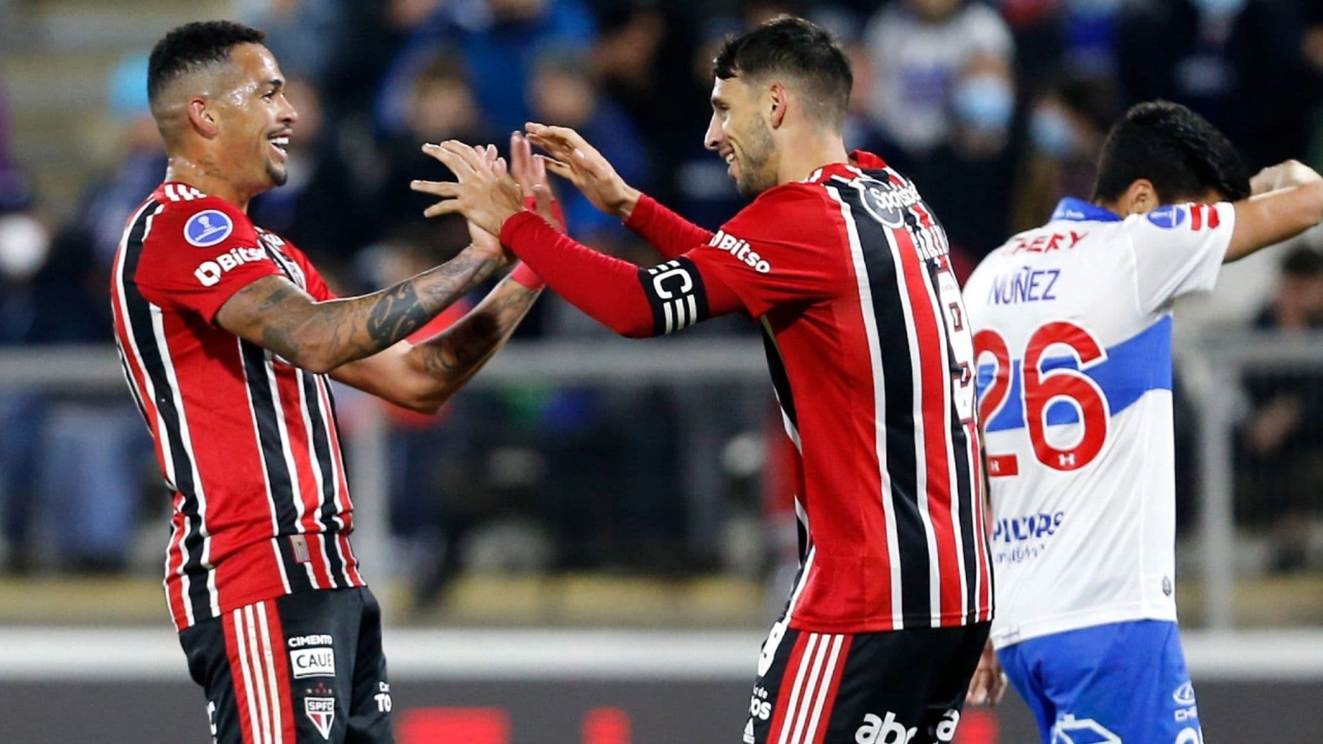 O técnico Rogério Ceni enfrenta uma crise nos bastidores do São Paulo. E agora até mesmo Luciano e Calleri estão envolvidos nesta história