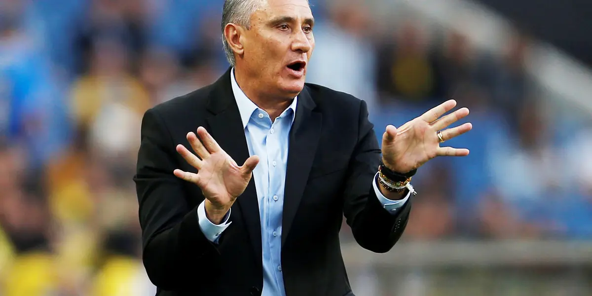 O treinador do "Canarinha" lançou uma frase polémica sobre o trabalho do argentino antes de se calar. Ele também estava insatisfeito com o estado do campo.