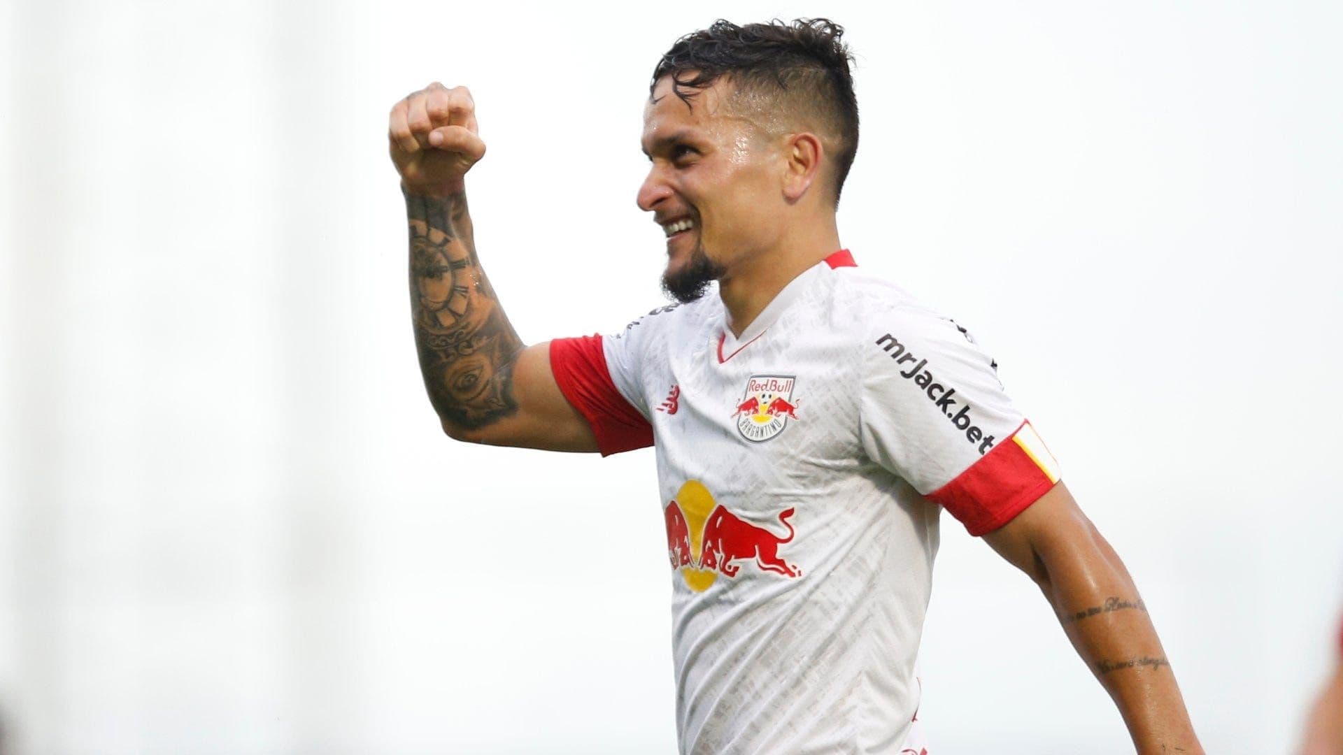 O Verdão está muito próximo de acertar a contratação de Artur, do RB Bragantino