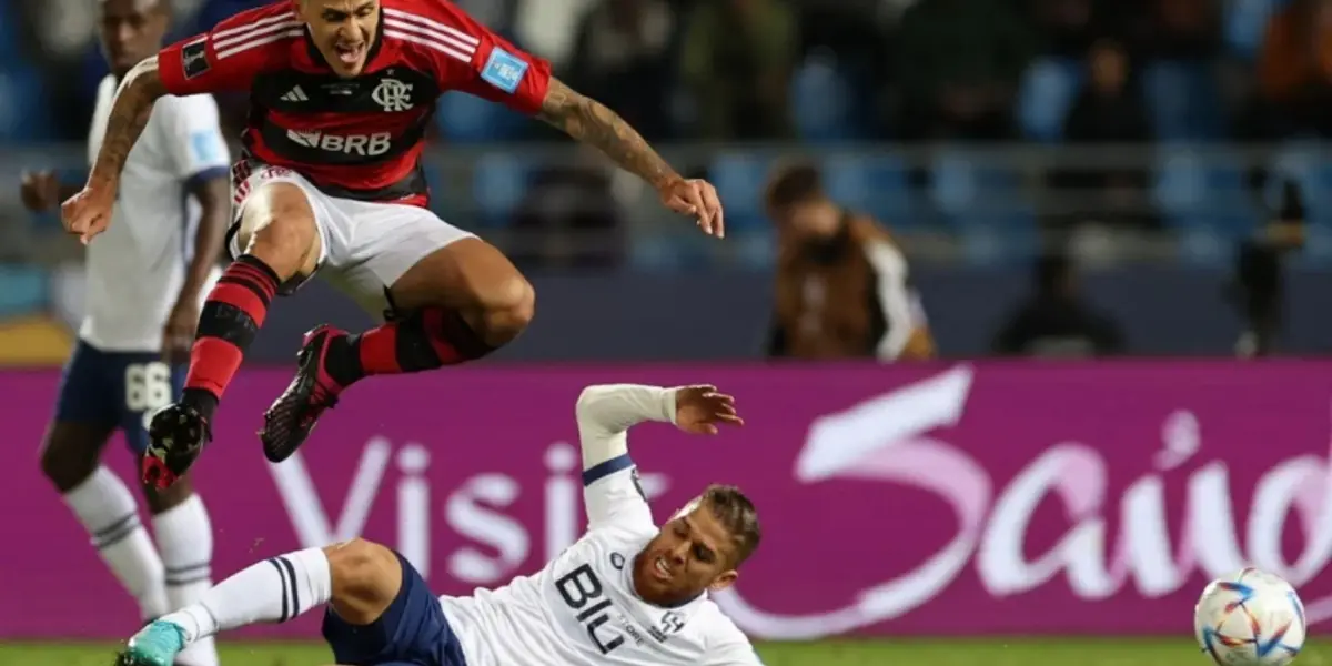 O volante colombiano atualmente joga no Al-Hilal, mas recentemente veio recebendo ofertas do futebol brasileiro.