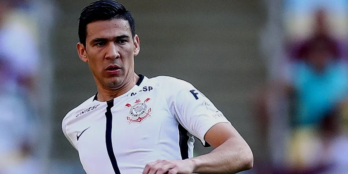 O zagueiro Bruno Méndez tem sido um assunto frequente desde o seu retorno ao Corinthians, principalmente por conta do seu contrato