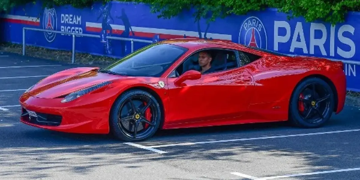 O carro que Marquinhos comprou ao chegar no PSG é um dos mais luxuosos até hoje