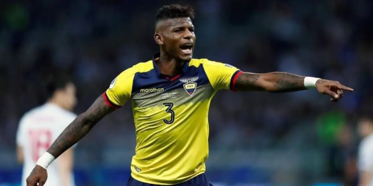 O zagueiro equatoriano voltou a ser titular comandando a linha de três de sua equipe, mas sofreu uma grave lesão