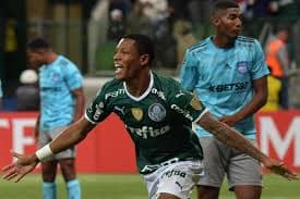O zagueiro Gustavo Goméz vai completar 5 anos de Brasil e pode conseguir a dupla-cidadania