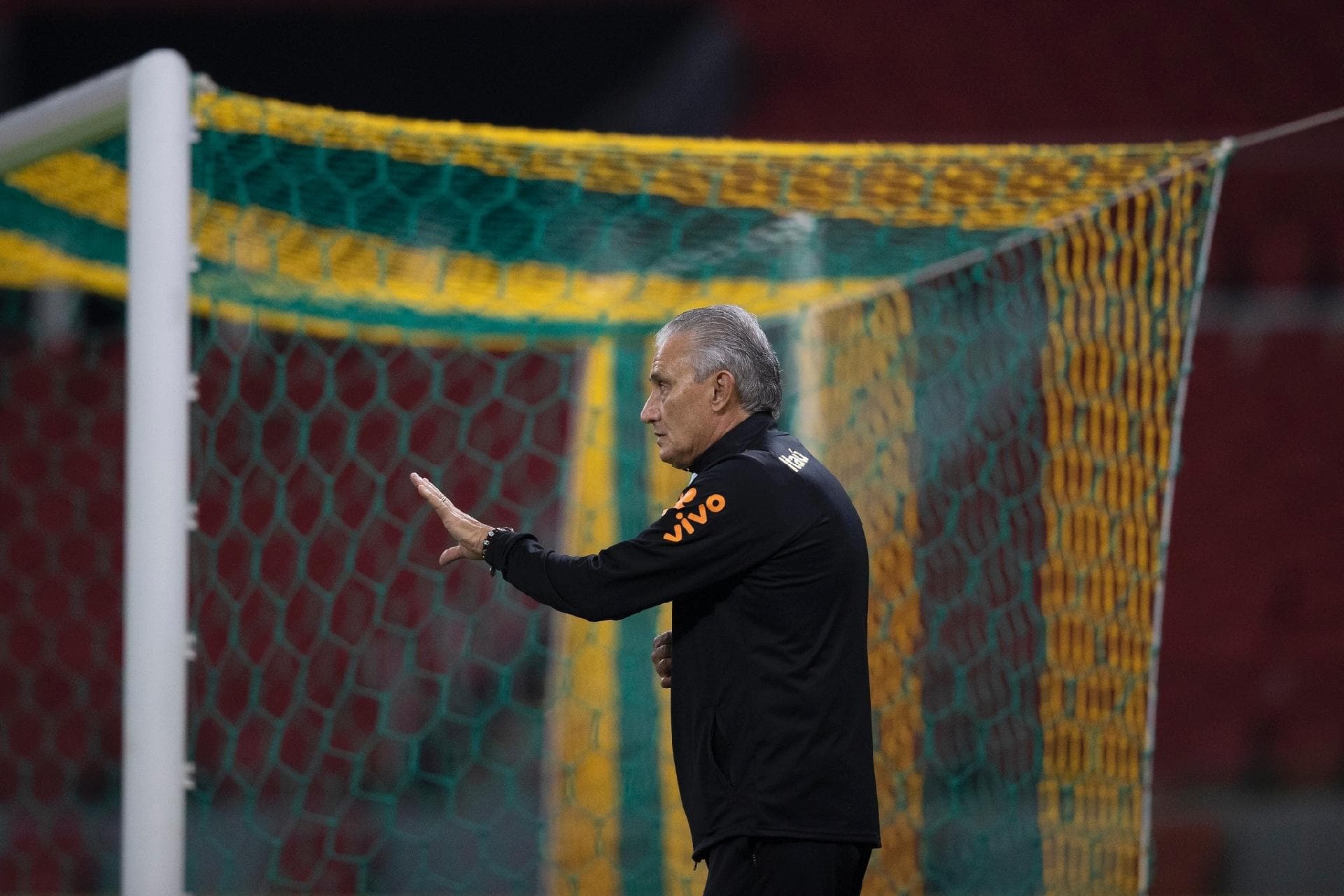 Opiniões de Tite divergem do interesse dos torcedores da Seleção Brasileira