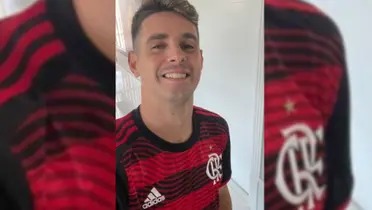 Oscar vestiu a camisa do Flamengo em 2022, mas não assinou com o clube