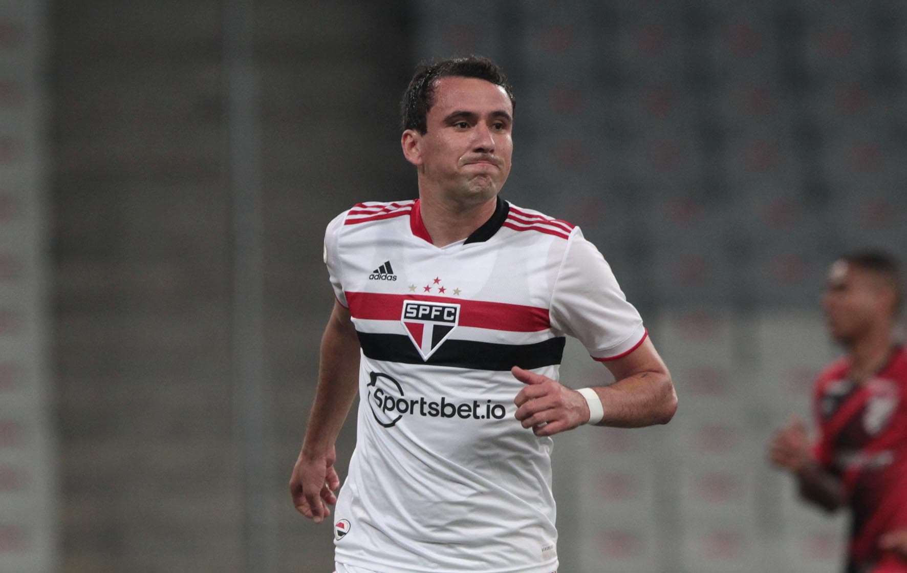 Pablo deseja retornar ao Athletico-PR, mas precisa resolver imbróglio com o São Paulo