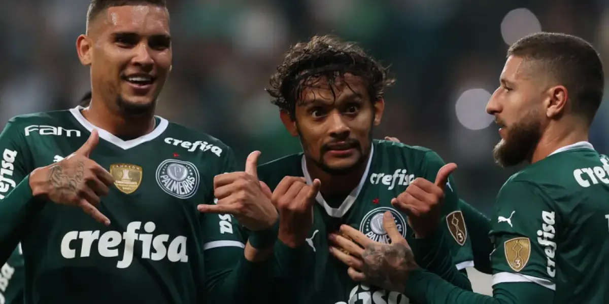 Palmeiras consegue virada com gol do zagueiro, faz São Paulo perder invencibilidade em casa e Corinthians ficar longe da liderança