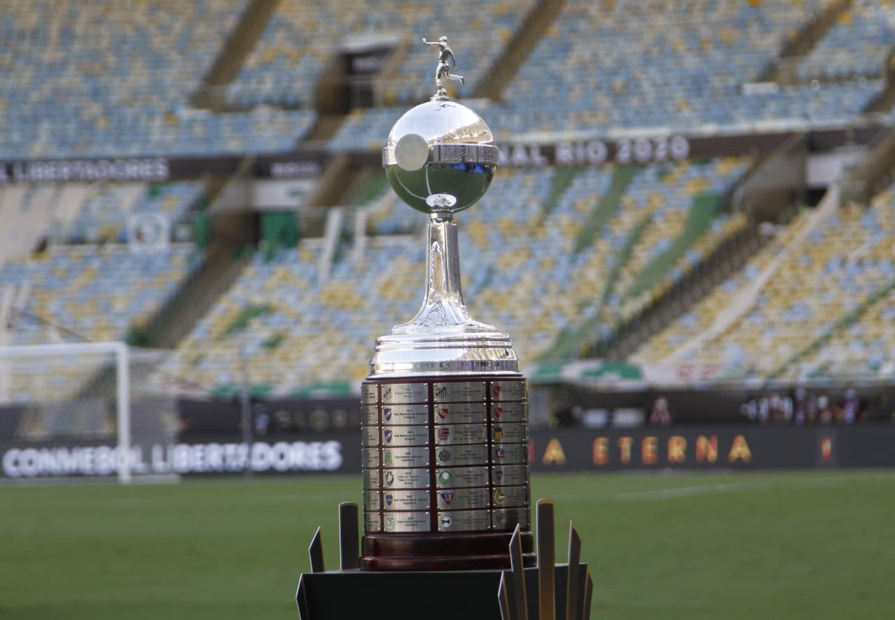 Palmeiras é o primeiro finalista da atual edição e aguarda o vencedor de Flamengo e Barcelona de Guayaquil