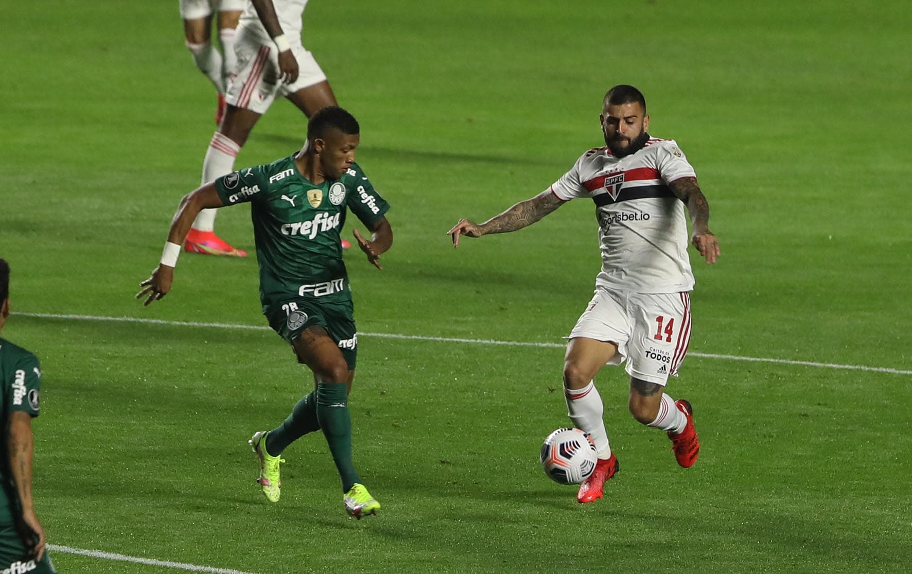 Palmeiras e São Paulo fazem o jogo da temporada para ambas as equipes e apenas uma continuará na Copa Libertadores 2021